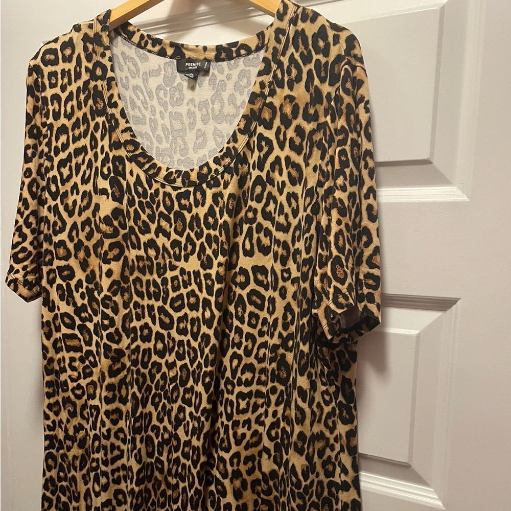 Leopard print knit midi dress
